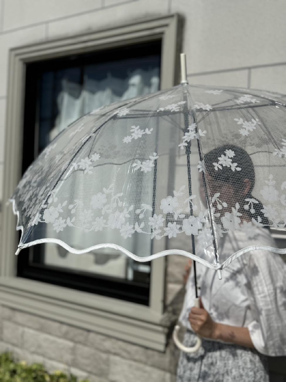 傘／梅雨／雨／雨の日／ジメジメ／梅雨時期／憂鬱／お気に入り／気分が上がる／素敵／雨傘／日傘／晴雨兼用傘／折りたたみ傘／傘ポーチ／アンブレラポーチ／ビニール傘／おしゃれ／ドット／ハート／花柄／無地／バイカラー／津山梅雨入り／梅雨準備／岡山梅雨入り／雨の日のお出かけ／津山／岡山／雑貨屋