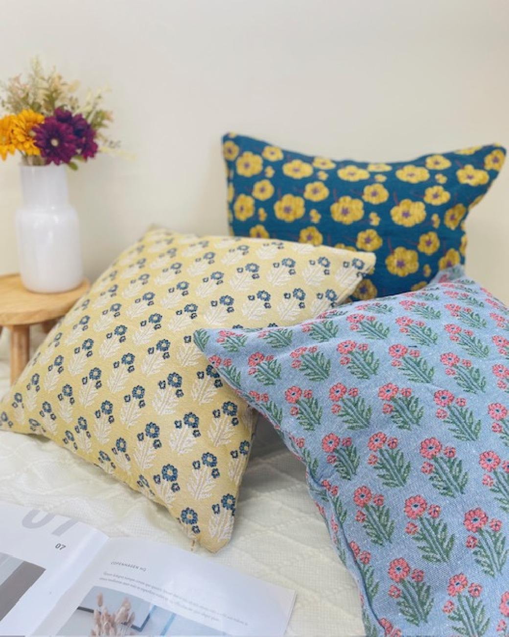 フレンズヒル／ポーチ／マチ付き／クッションカバー／模様替え／気分が上がる／テキスタイル／北欧／華やか／インド／手作業／個性的／津山／岡山／雑貨屋