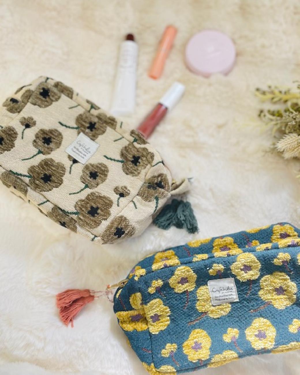 フレンズヒル／ポーチ／マチ付き／クッションカバー／模様替え／気分が上がる／テキスタイル／北欧／華やか／インド／手作業／個性的／津山／岡山／雑貨屋