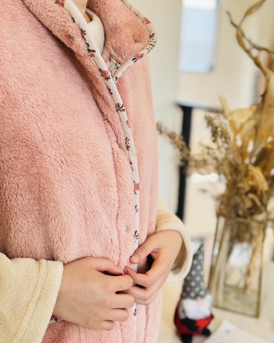 スリーパー／ベスト／ルームベスト／防寒／動きやすい／温かい／節電／パジャマ／花柄／人気／スナップボタン／ギフト／プレゼント／贈り物／冬のマストアイテム／津山ギフト／ギフトのお店／津山／岡山／雑貨屋