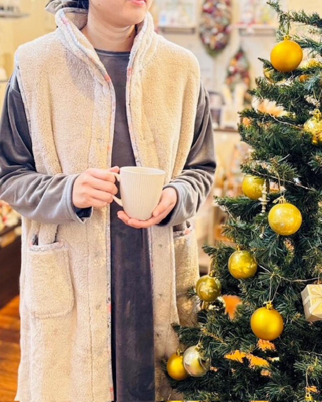 スリーパー／ベスト／ルームベスト／防寒／動きやすい／温かい／節電／パジャマ／花柄／人気／スナップボタン／ギフト／プレゼント／贈り物／冬のマストアイテム／津山ギフト／ギフトのお店／津山／岡山／雑貨屋