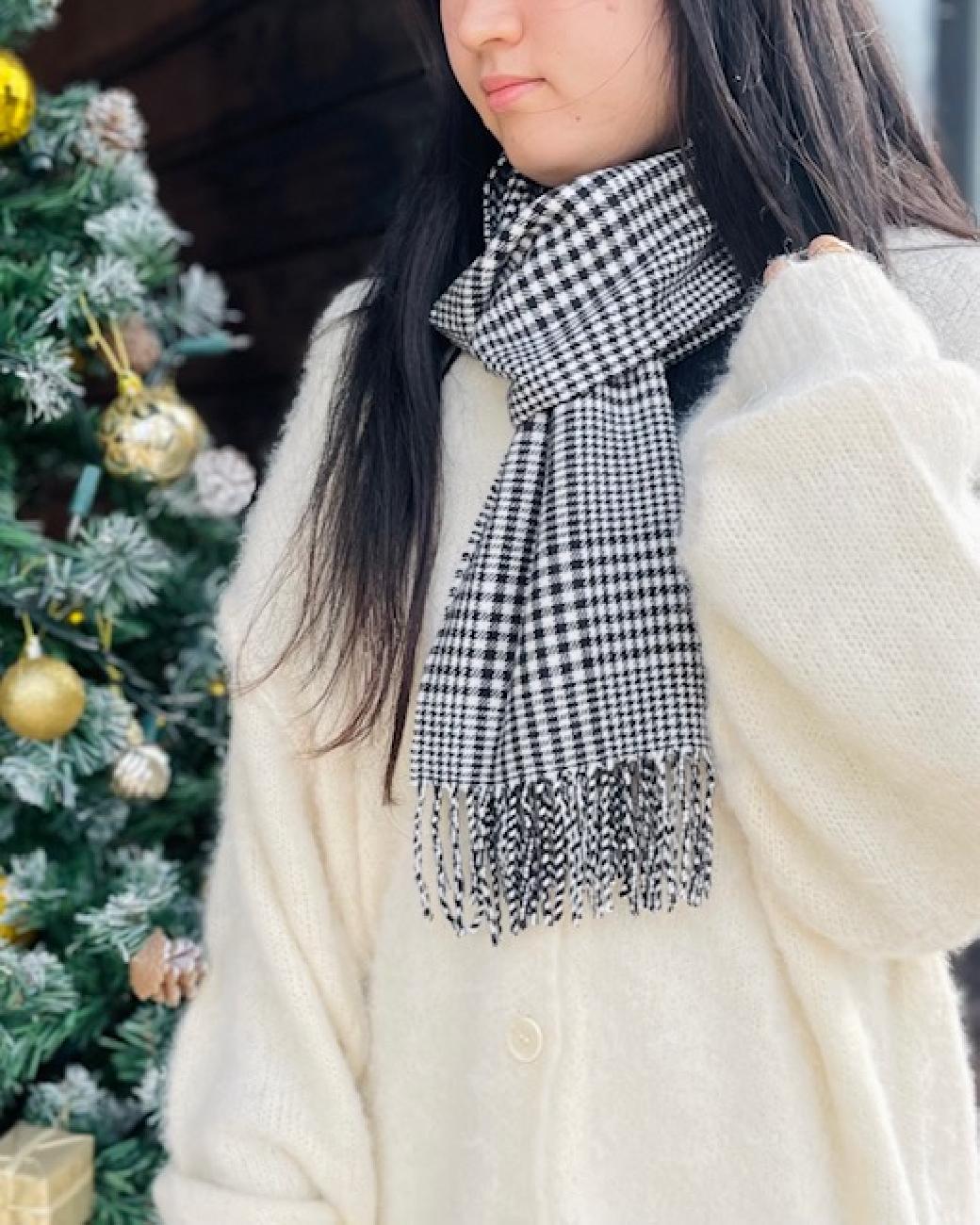 マフラー／ティペット／防寒／寒さ対策／首元のおしゃれ／ファー／ニット／チェック／秋冬／あたたかい／大人可愛い／コーデのポイント／津山／岡山／雑貨屋