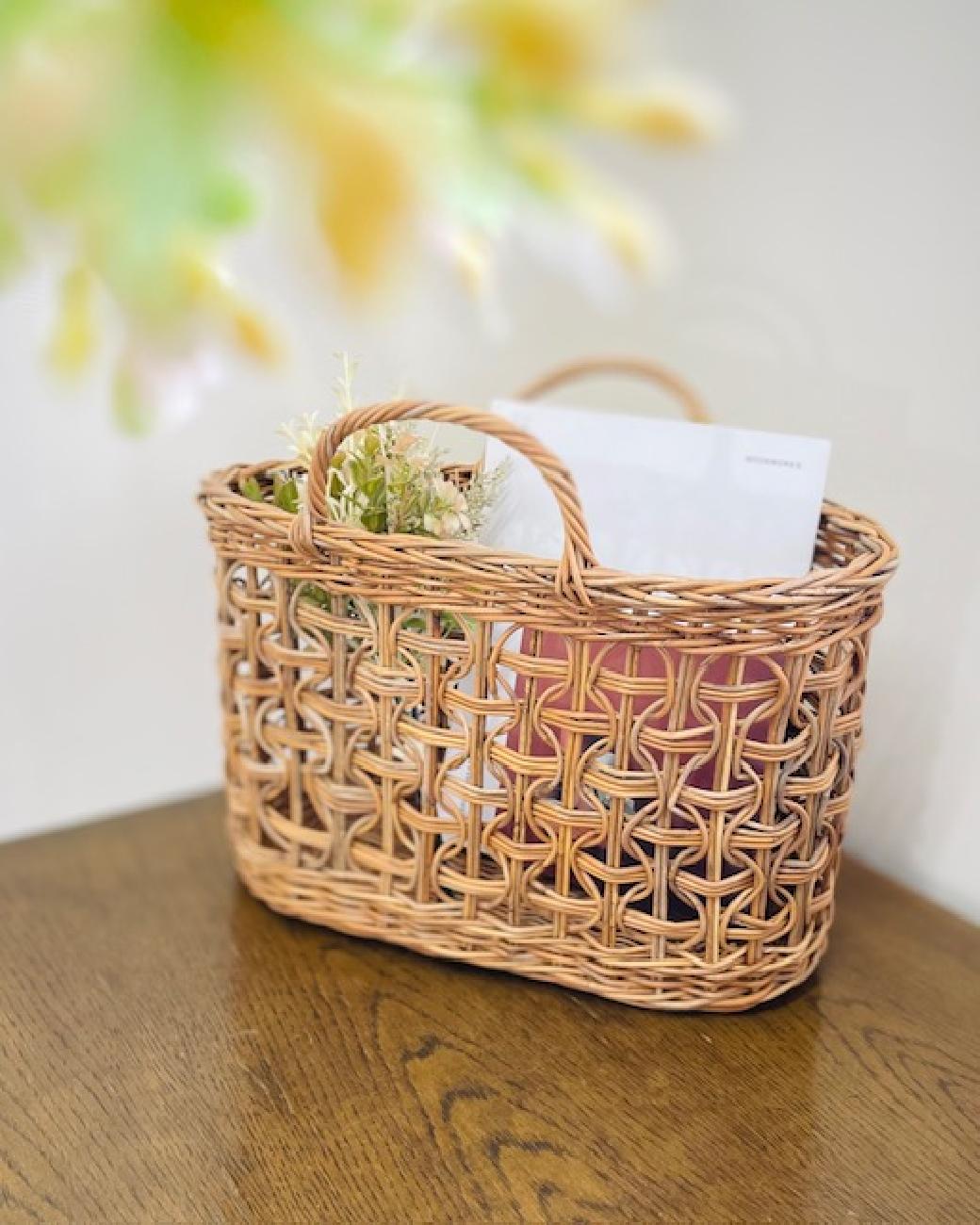 クレエ／アラログ／かご／バスケット／おでかけ／収納／ナチュラル／自然／素材／あたたかみある／津山／岡山／雑貨屋／こだわり／こだわり雑貨