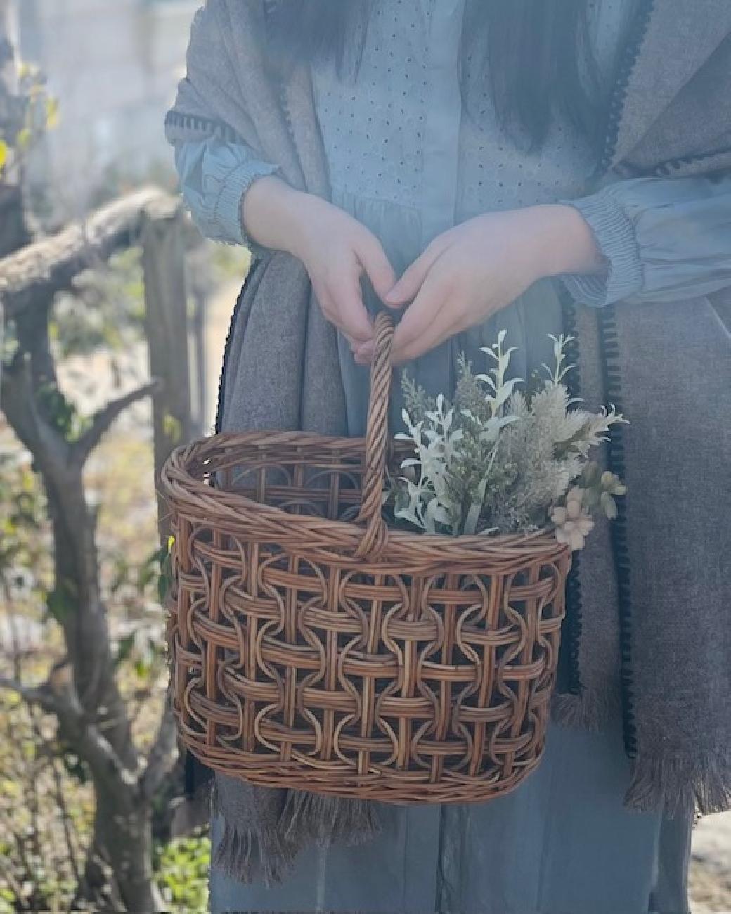 クレエ／アラログ／かご／バスケット／おでかけ／収納／ナチュラル／自然／素材／あたたかみある／津山／岡山／雑貨屋／こだわり／こだわり雑貨